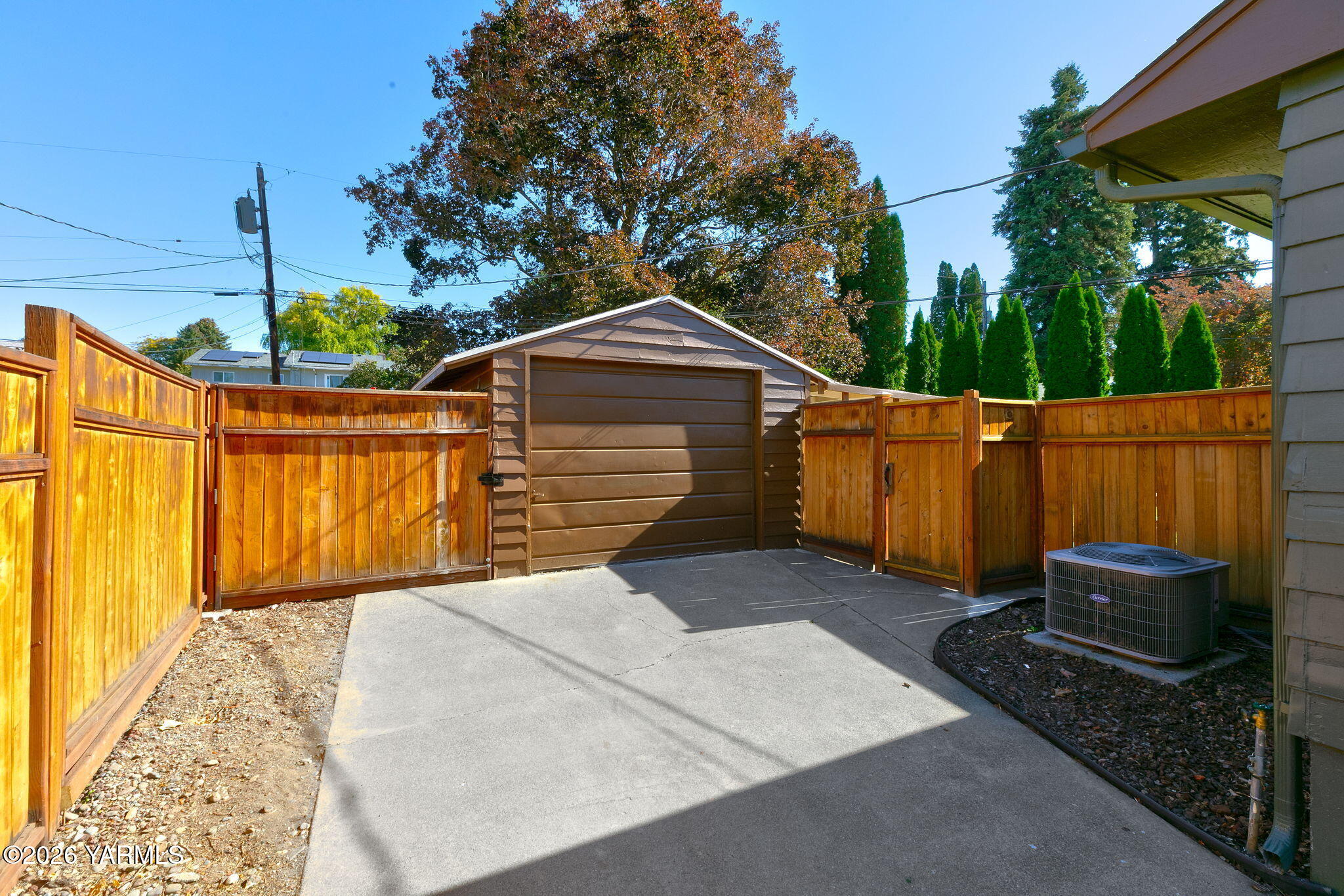 213 N 29th Ave