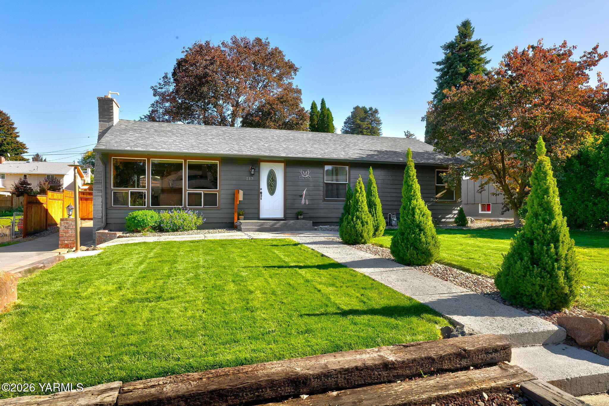 213 N 29th Ave