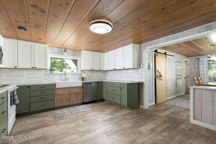 90 Jefferson Rd