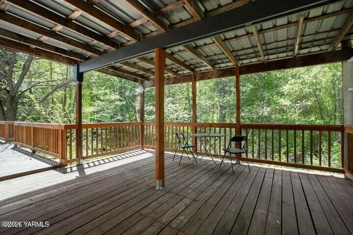 90 Jefferson Rd