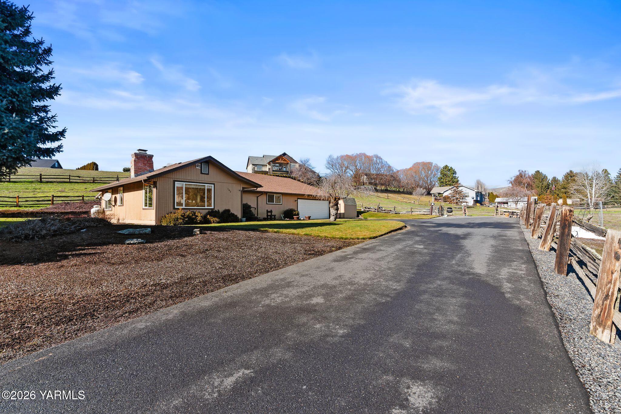 142 Pleasant Valley Rd