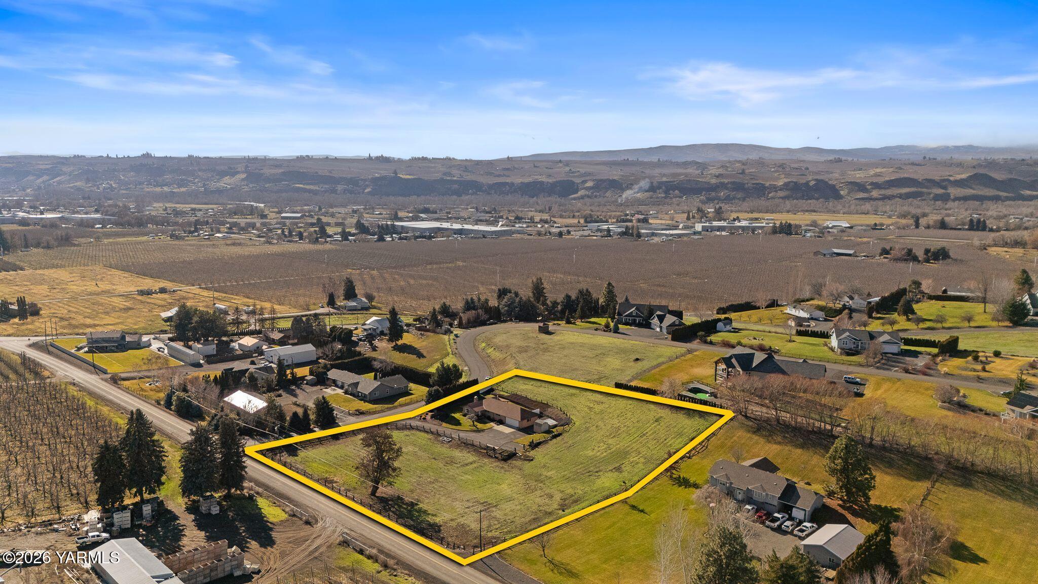 142 Pleasant Valley Rd
