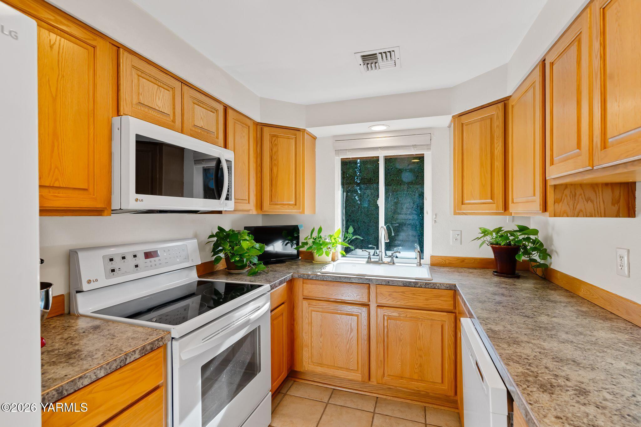 142 Pleasant Valley Rd