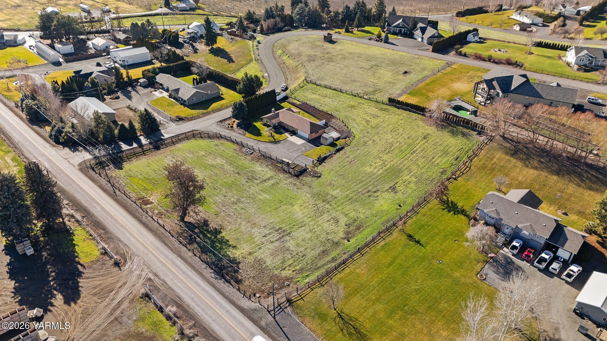 142 Pleasant Valley Rd