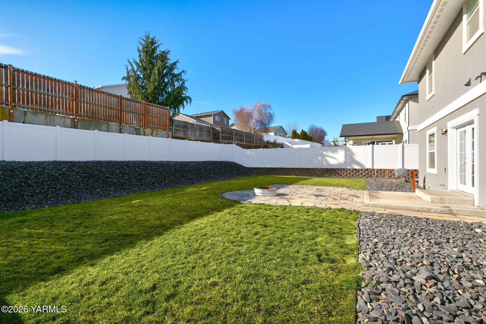 126 Lyle Loop Rd
