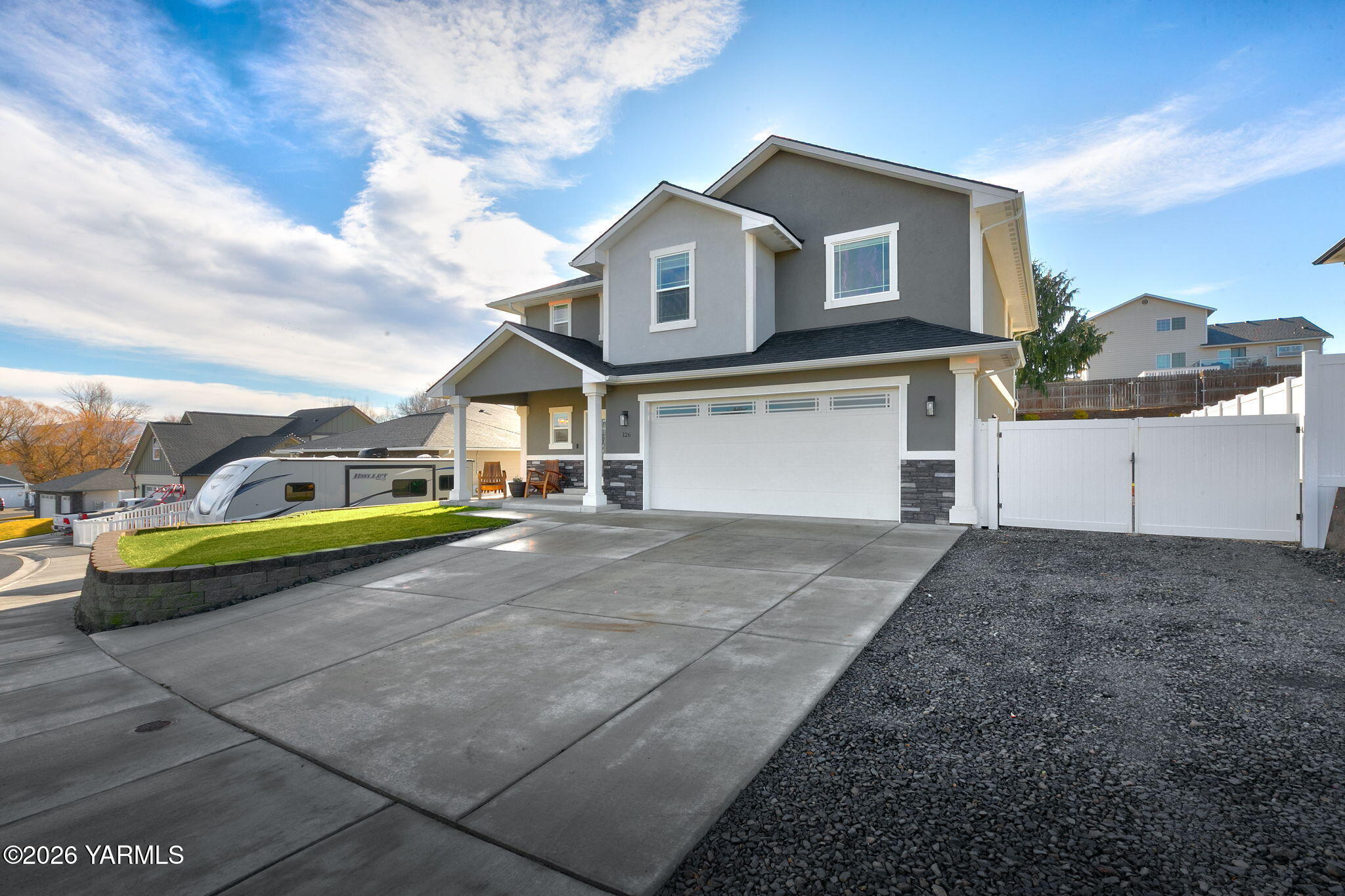 126 Lyle Loop Rd