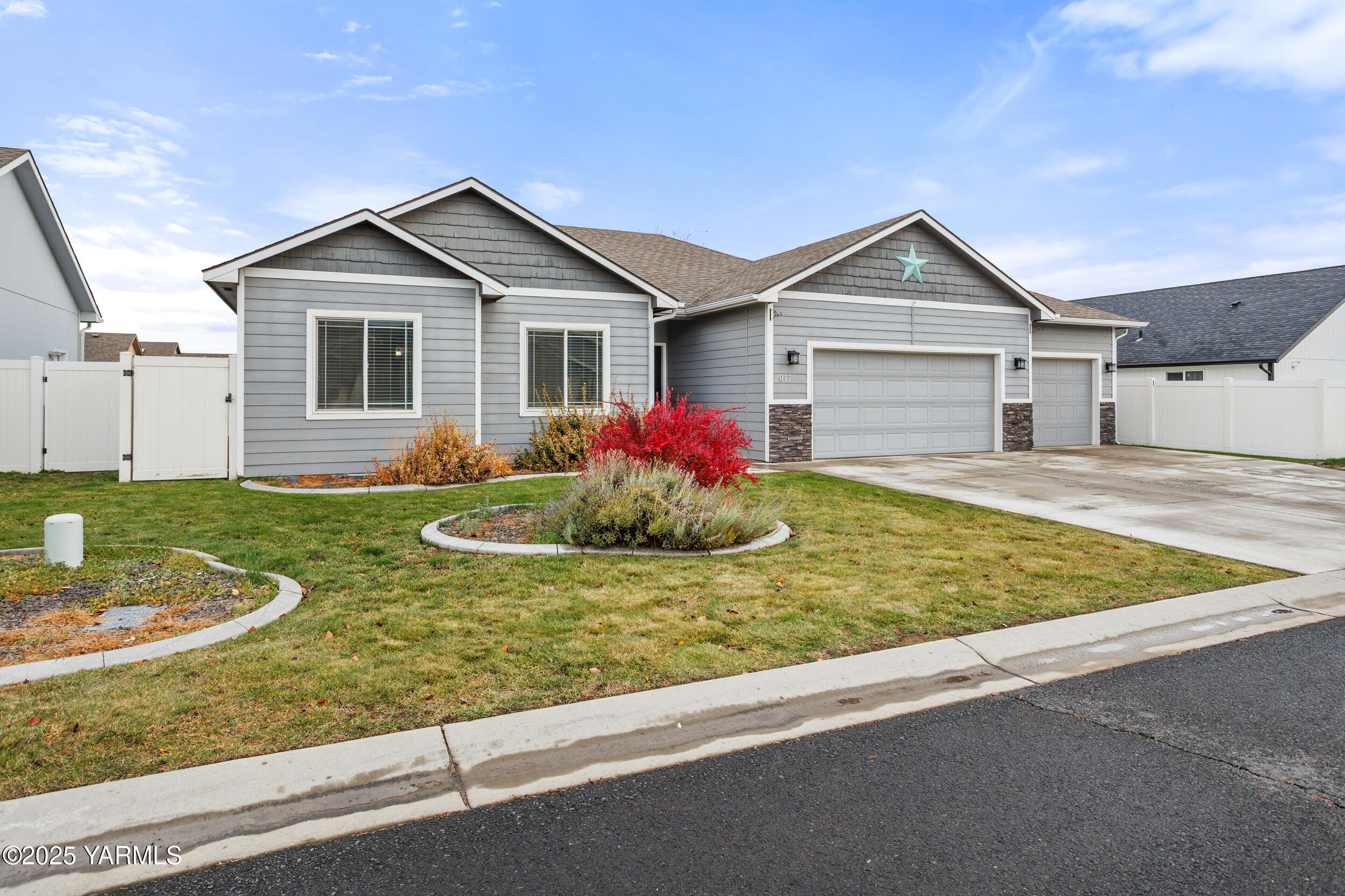 2017 S 59th Ave