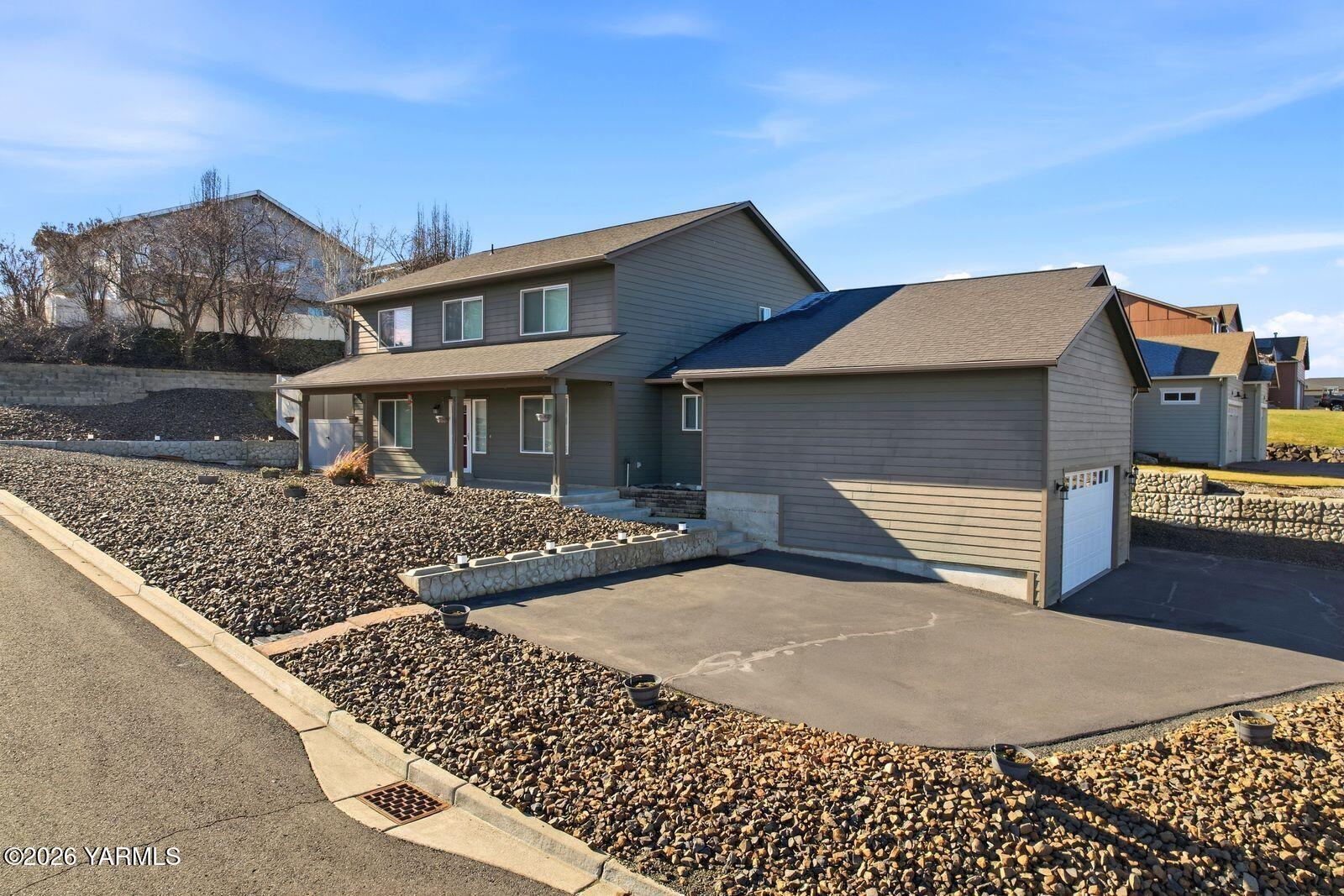 1700 W 1st Ave