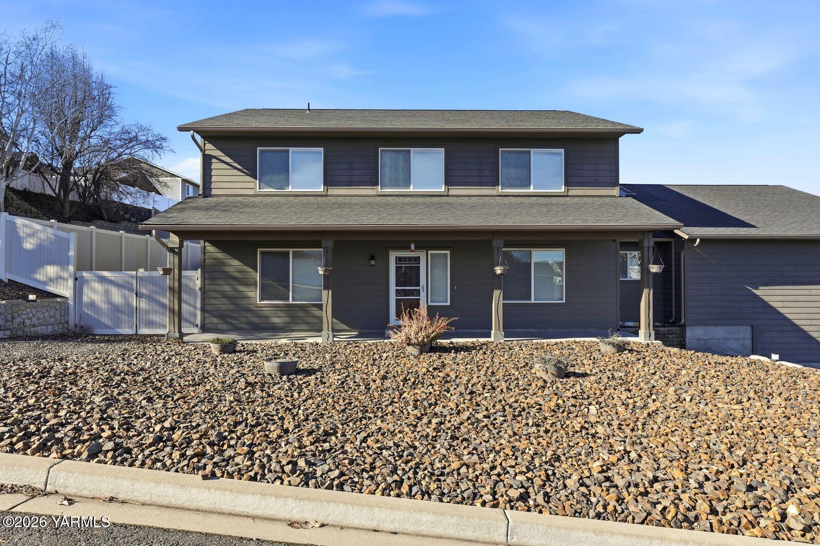 1700 W 1st Ave