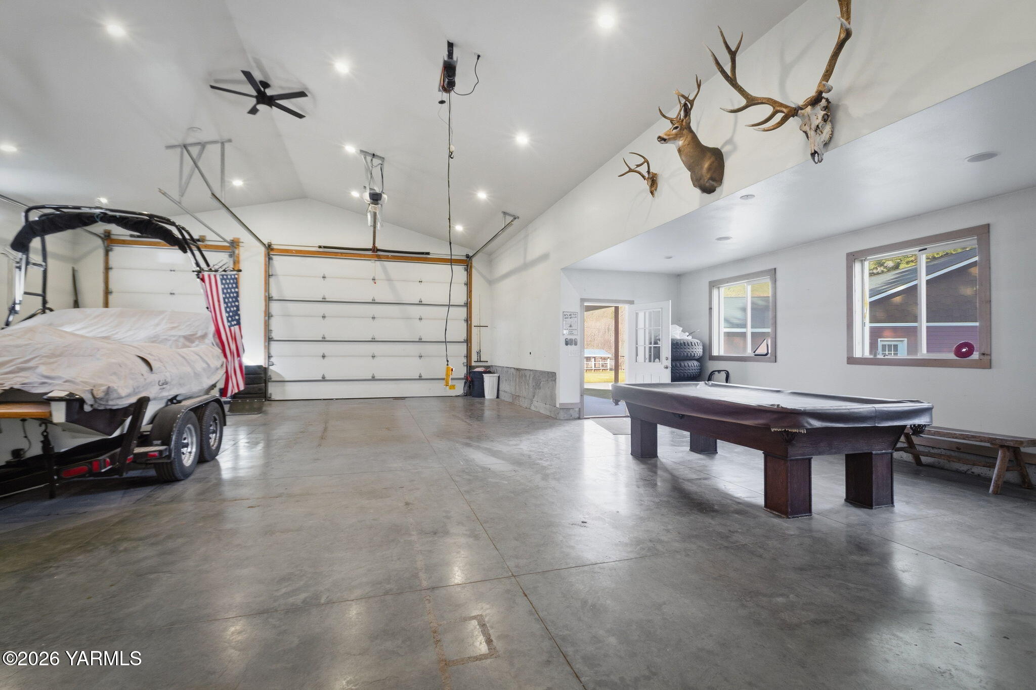 121 Rattlesnake Ln