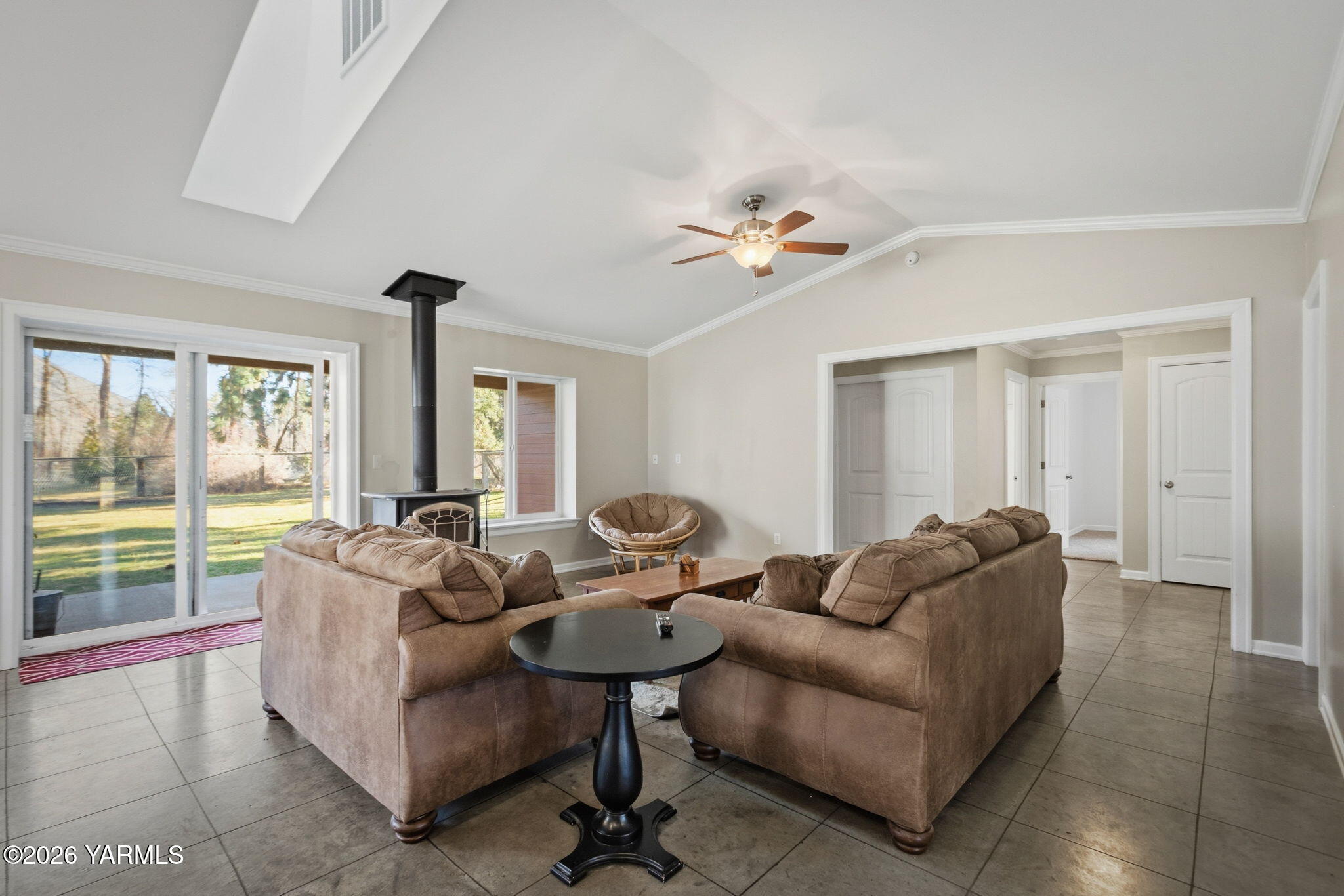 121 Rattlesnake Ln
