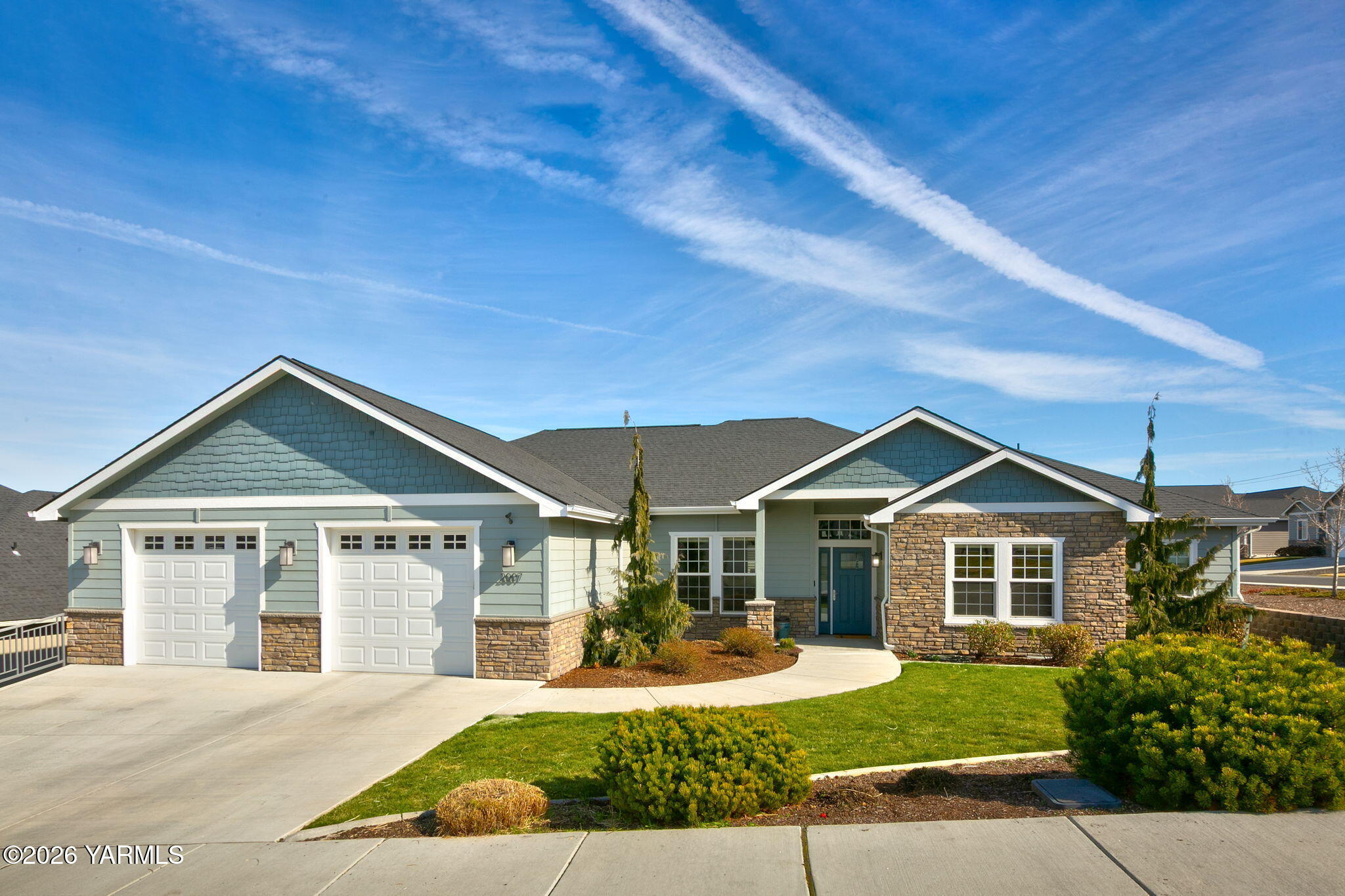 2007 S 75th Ave