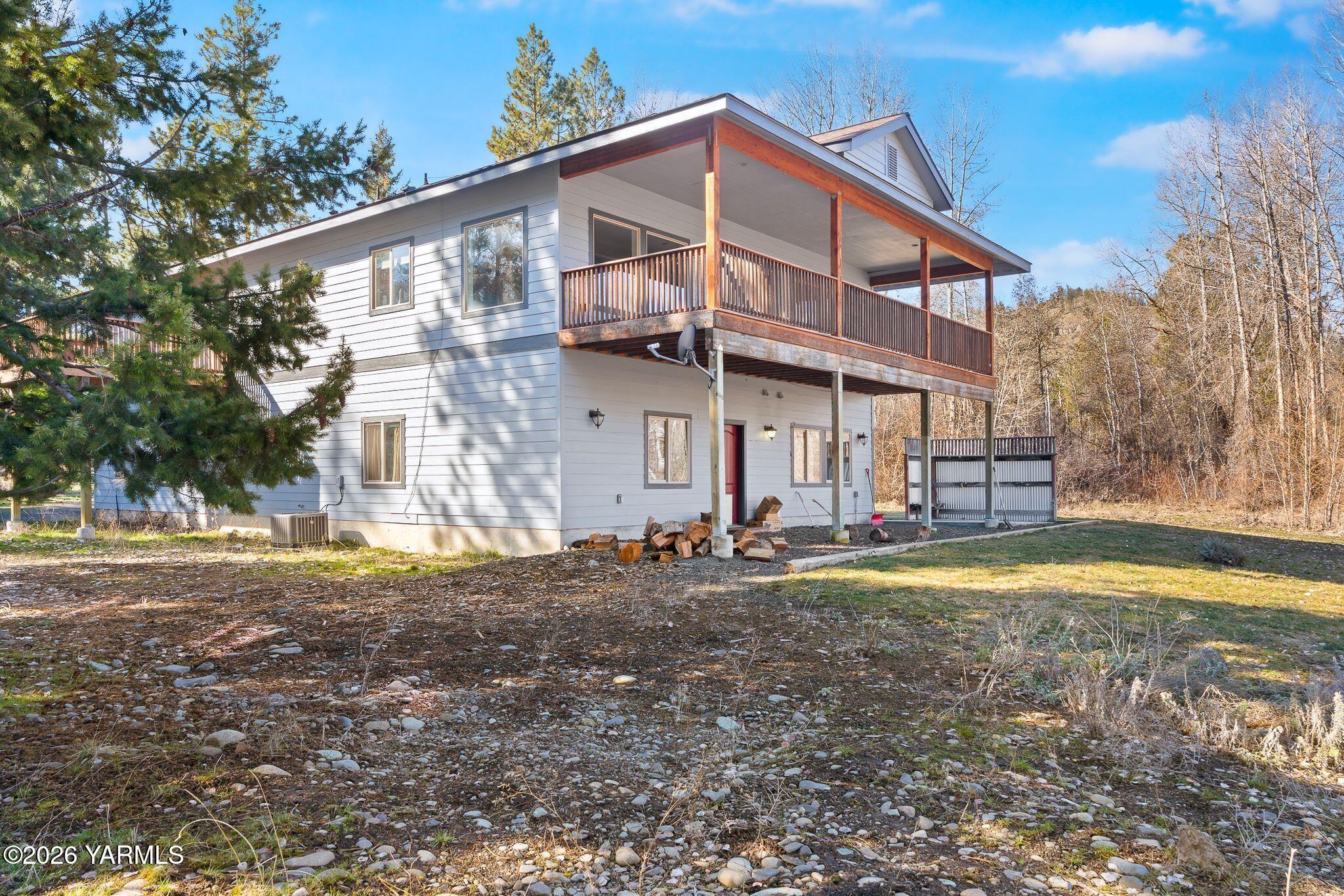 1575 Nile Rd