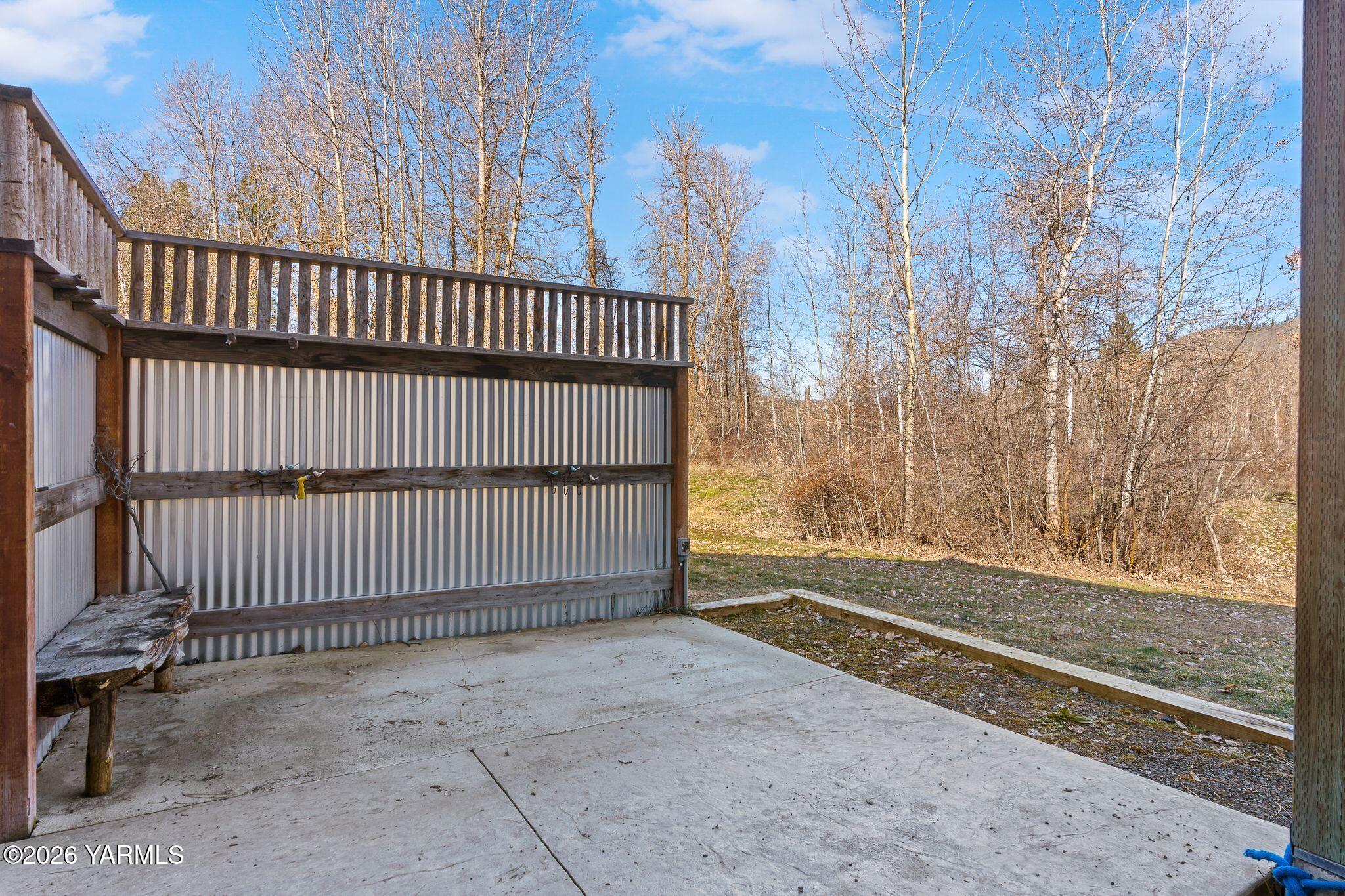 1575 Nile Rd