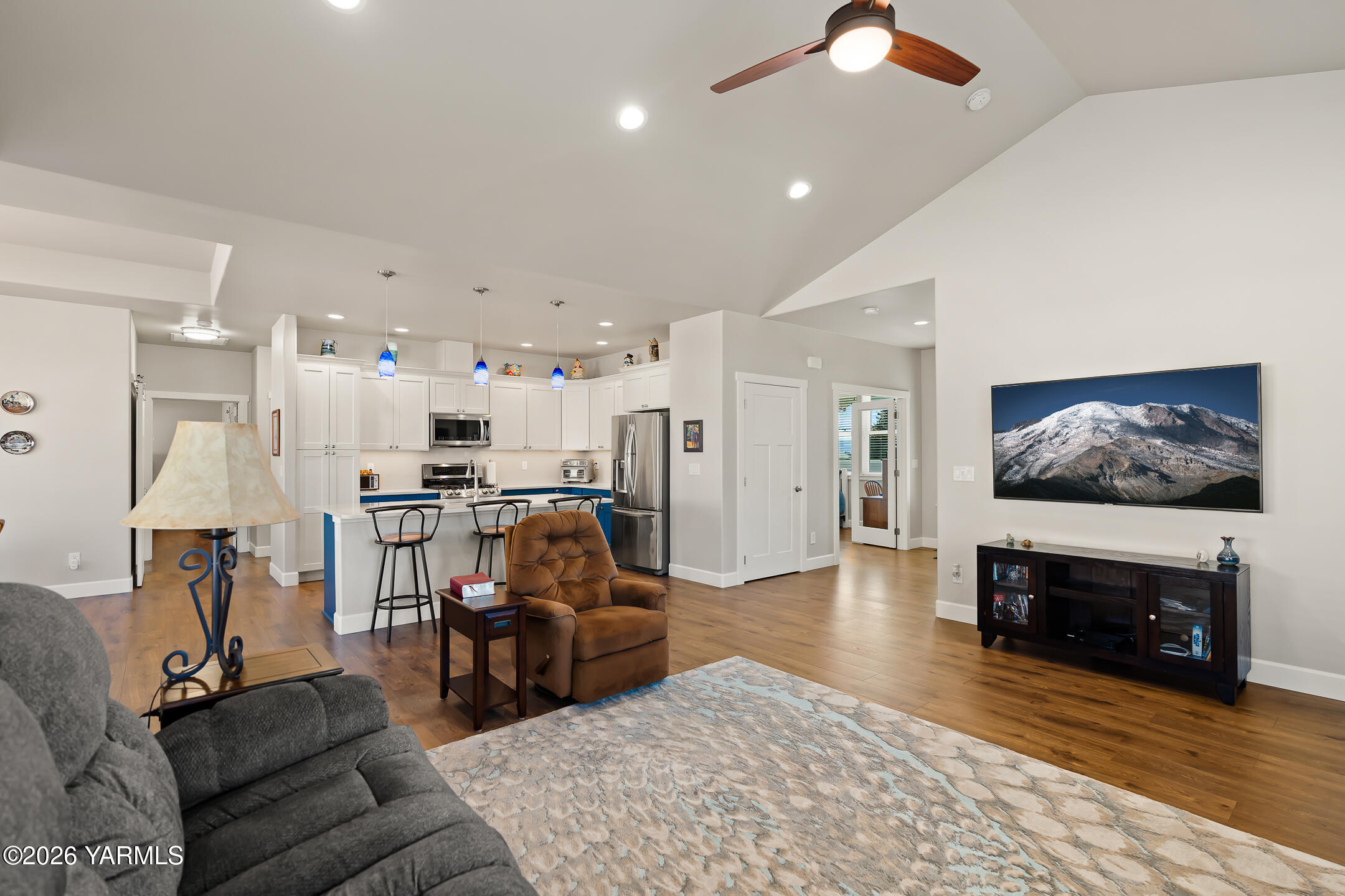 12 N 96th Ave