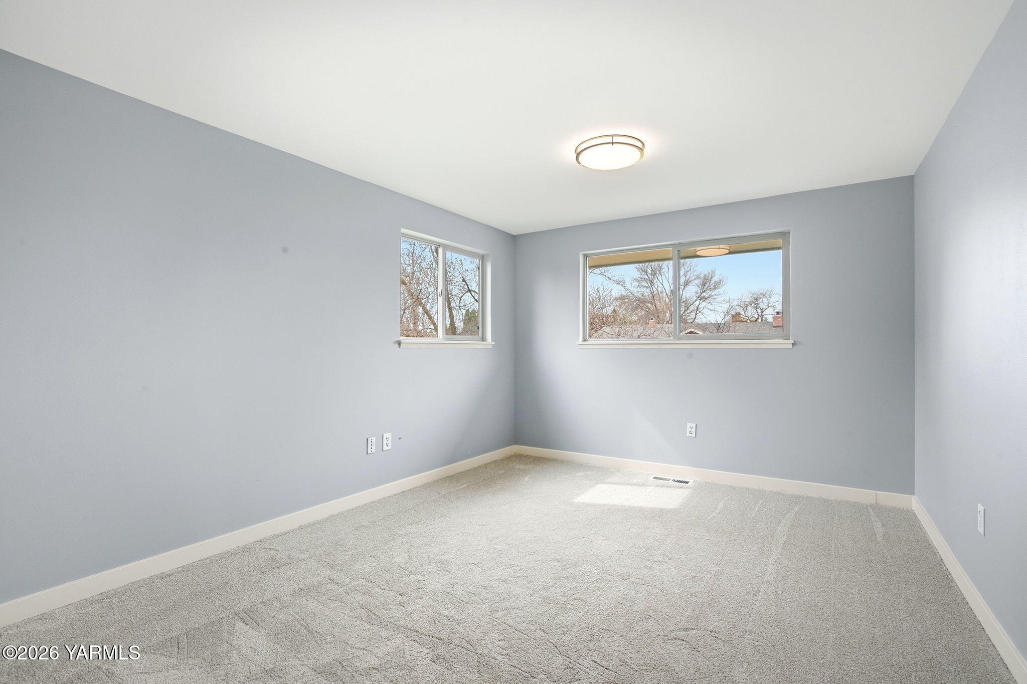 801 S 58th Ave