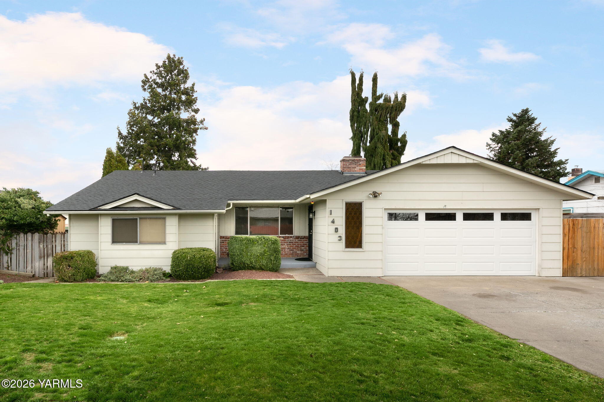 1403 S 32nd Ave