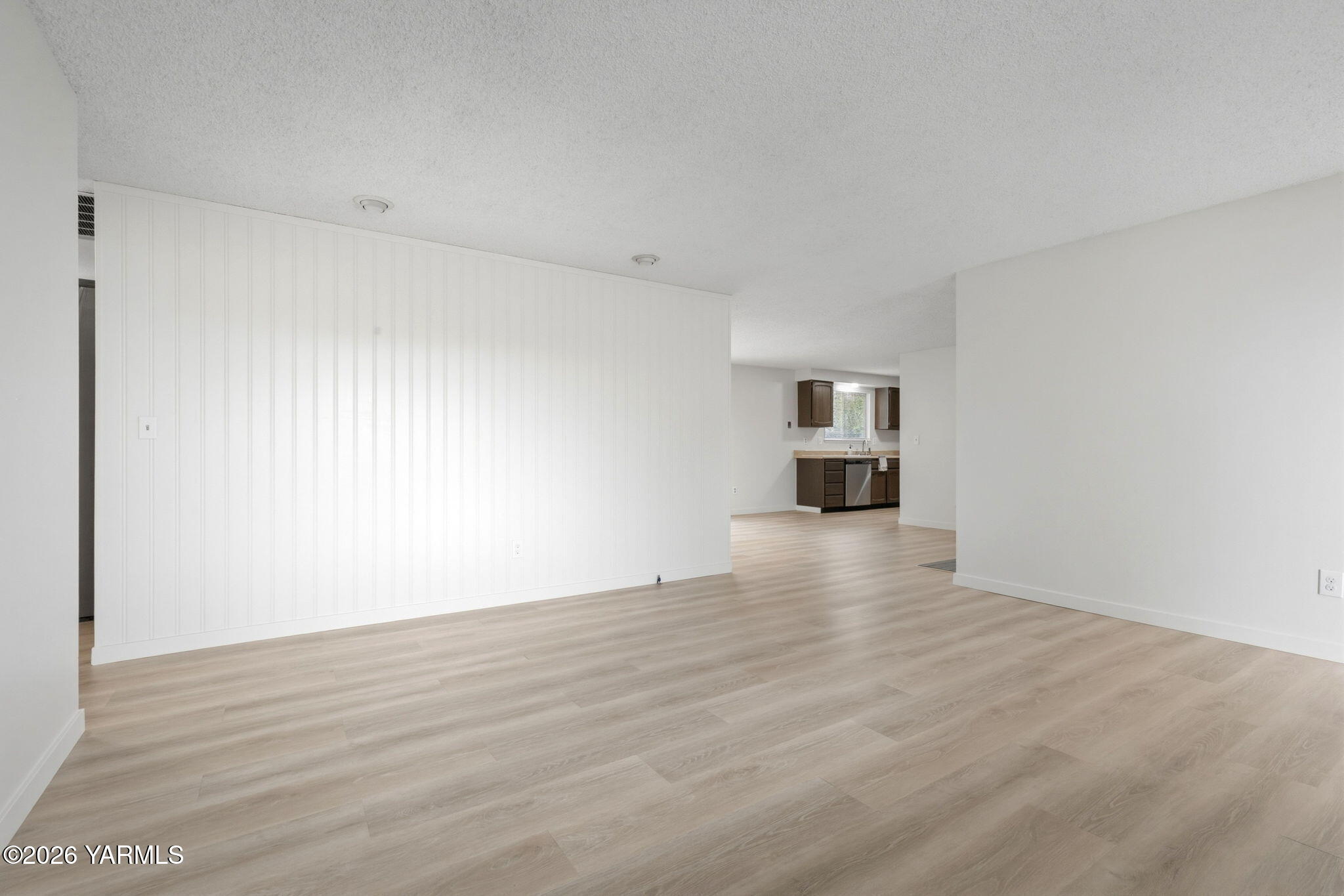 1403 S 32nd Ave