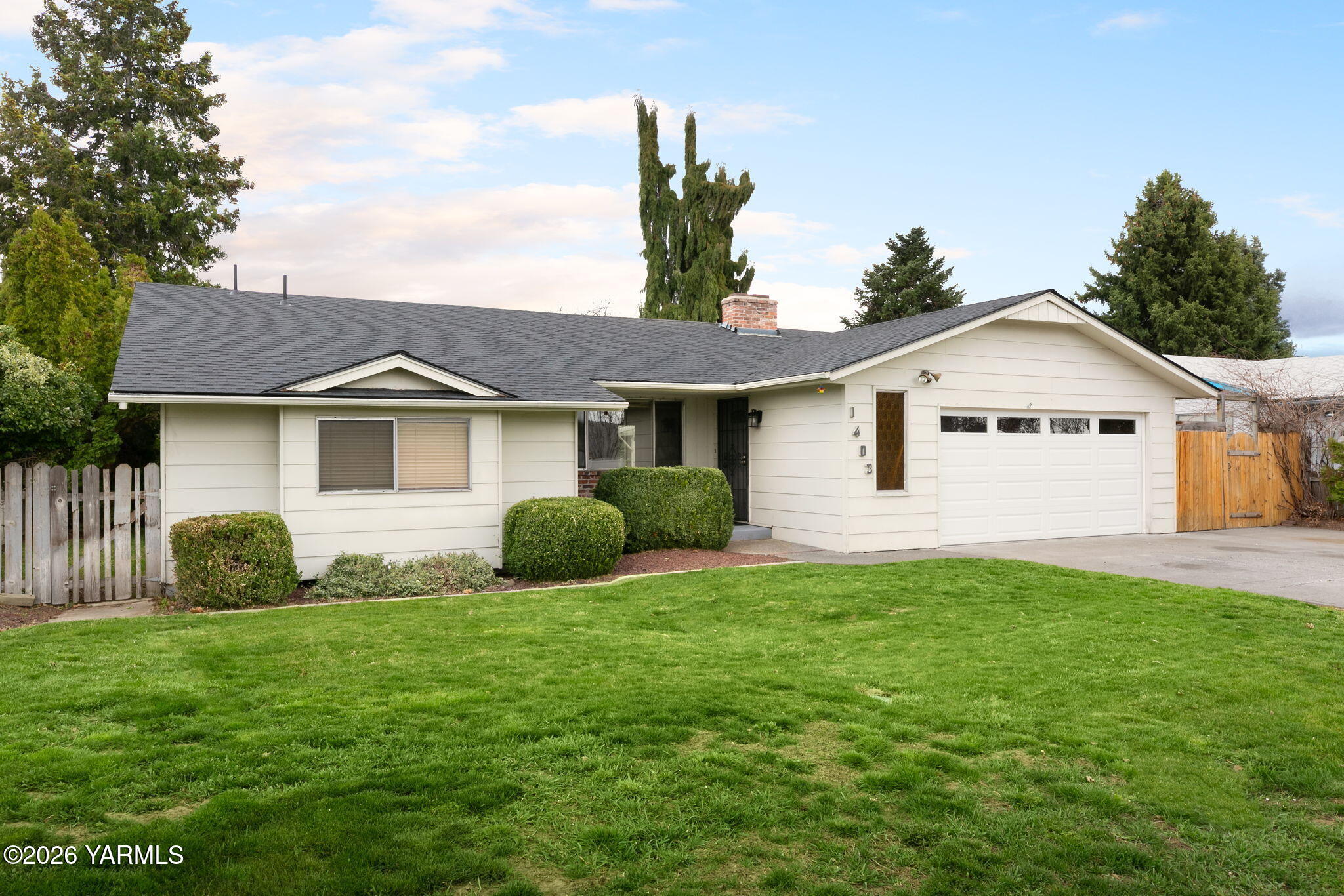 1403 S 32nd Ave
