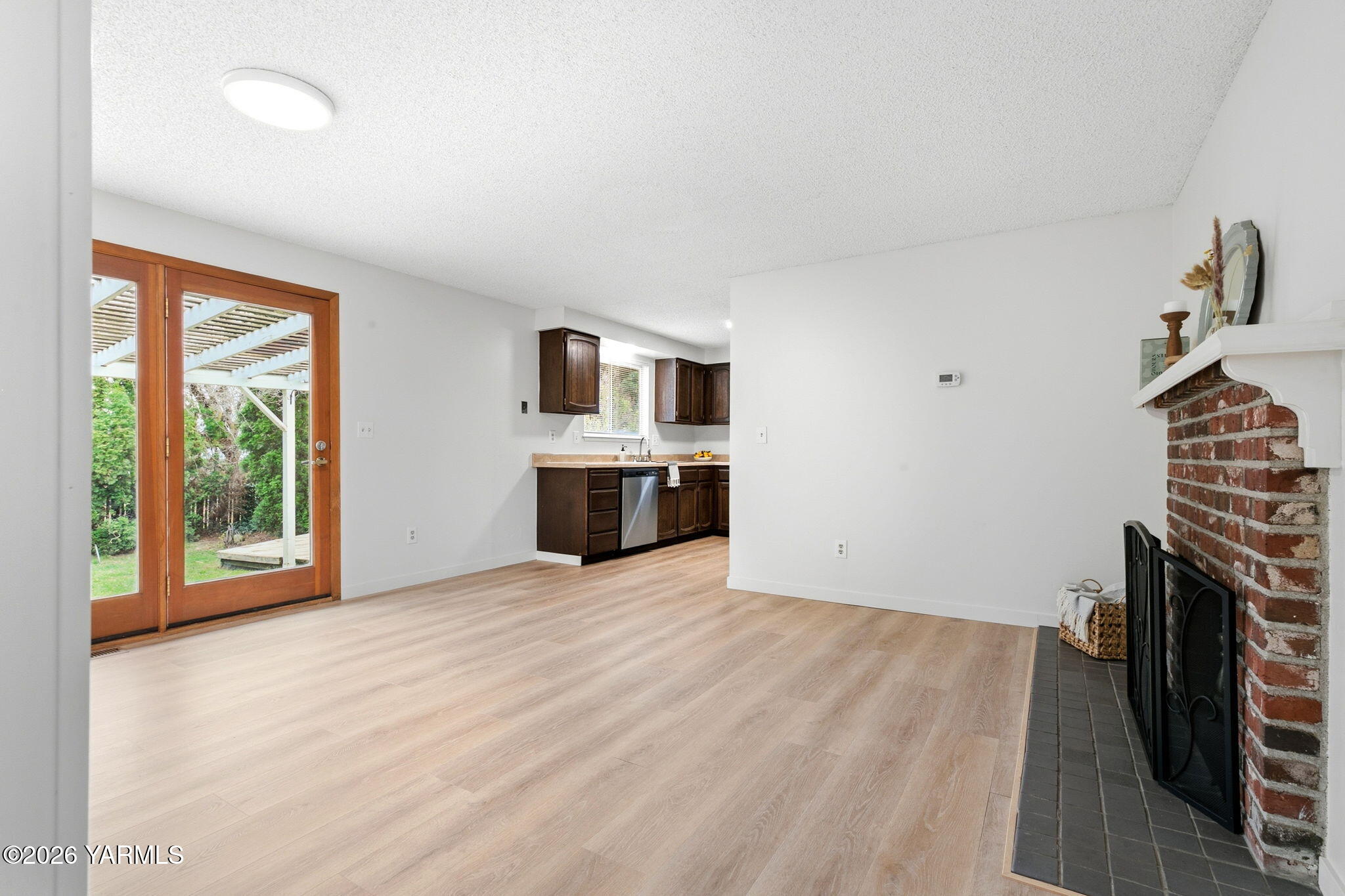 1403 S 32nd Ave