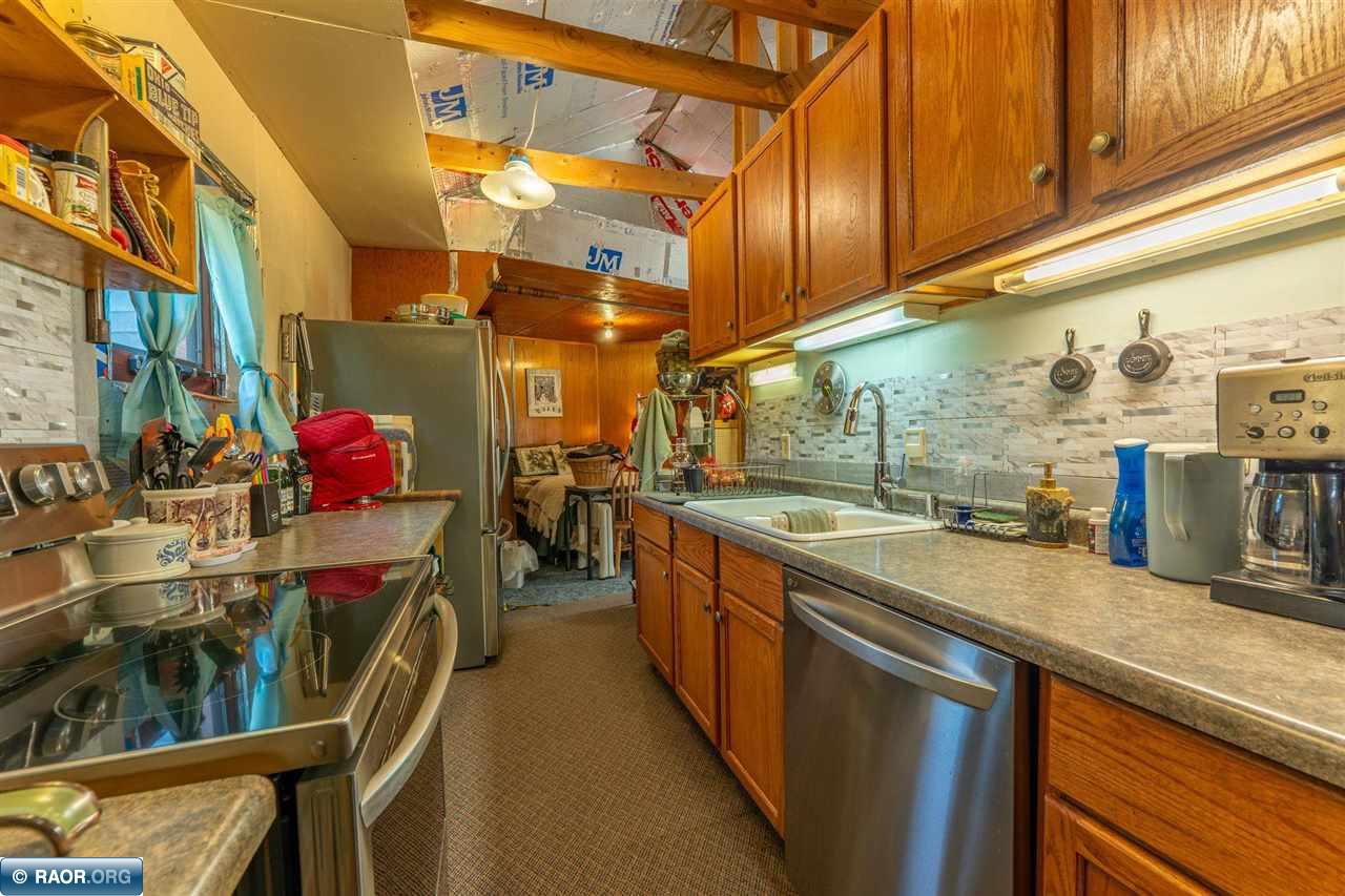 3382 E Breezy Point Rd