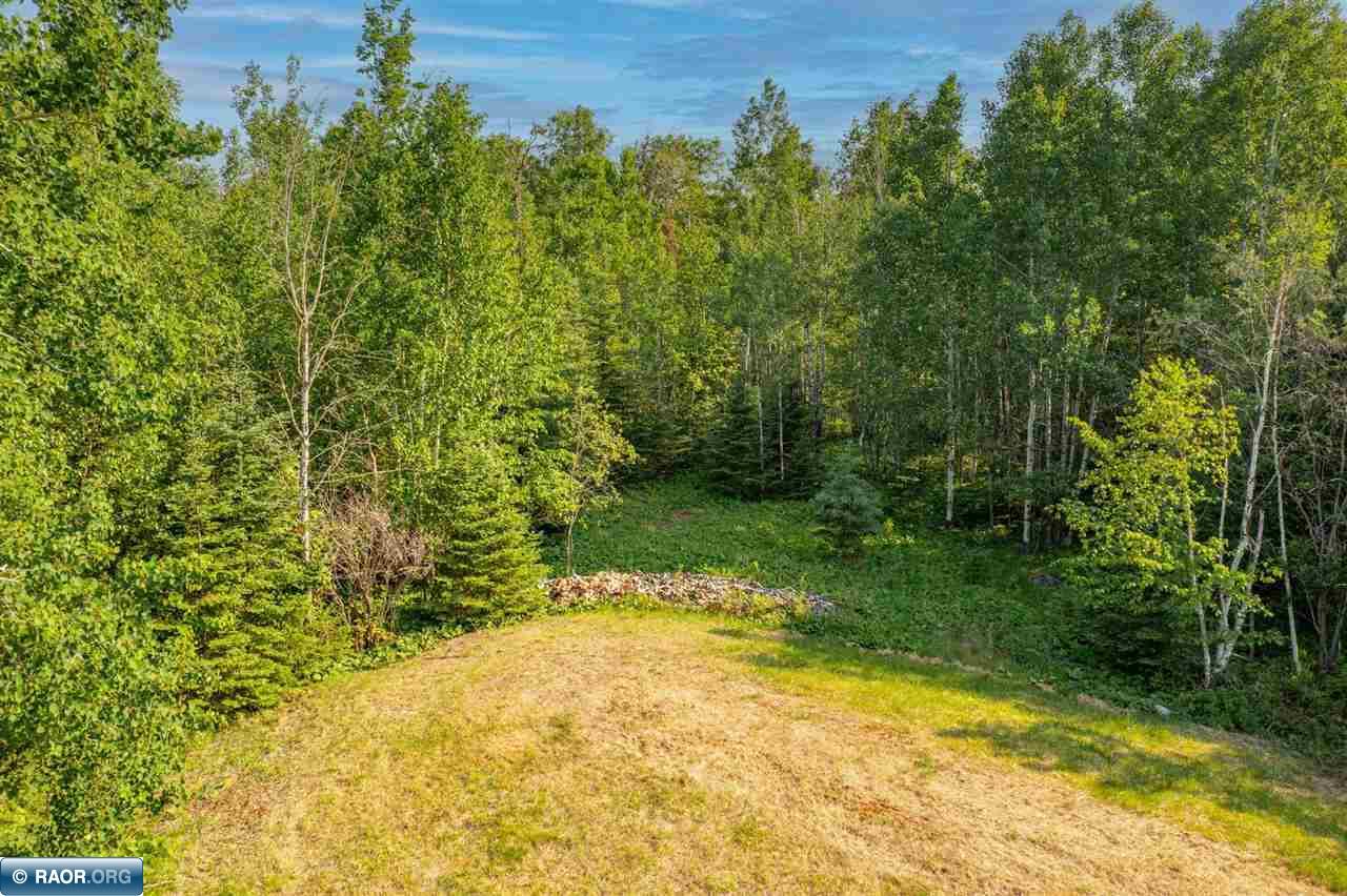 3382 E Breezy Point Rd