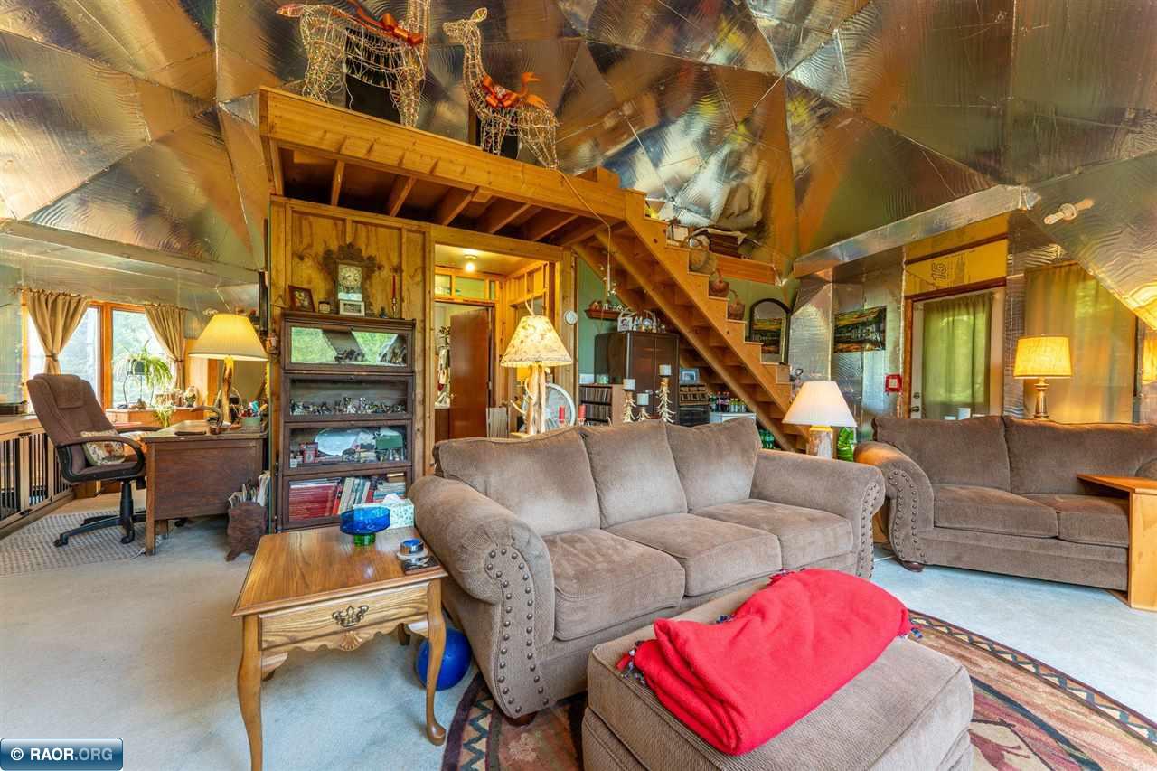 3382 E Breezy Point Rd