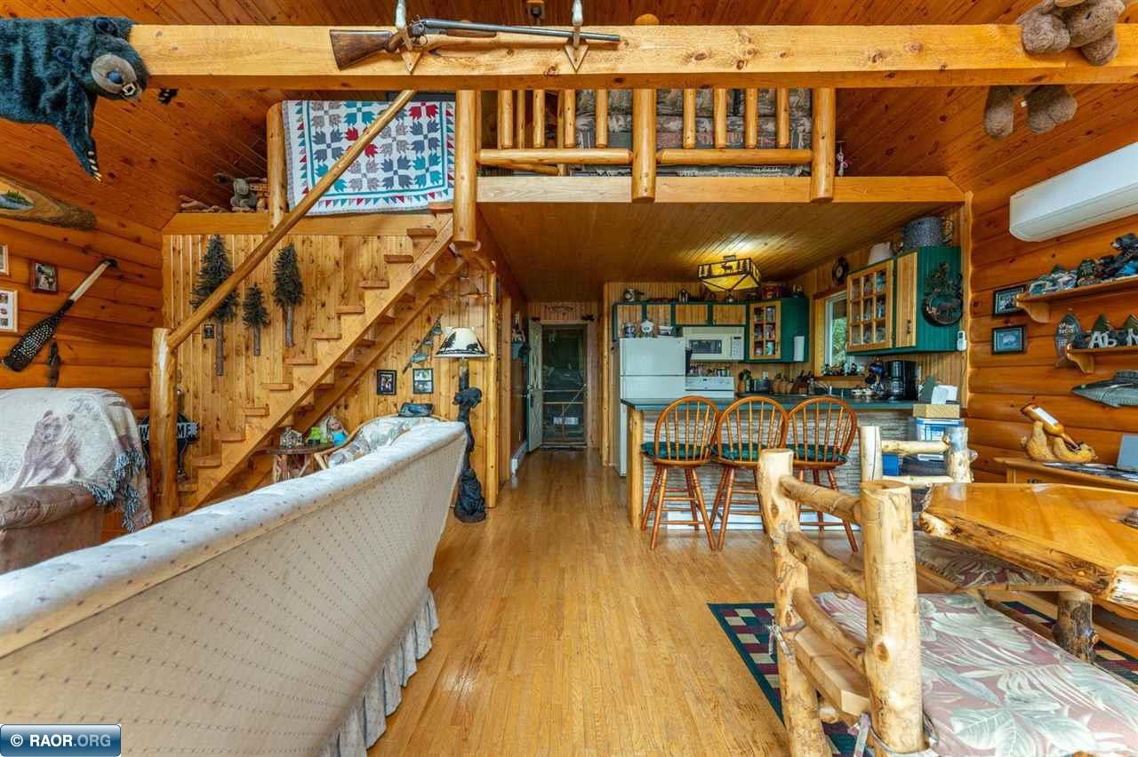 95608 Pine Island