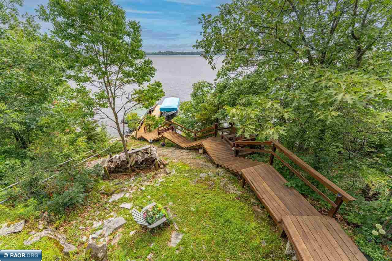 95608 Pine Island