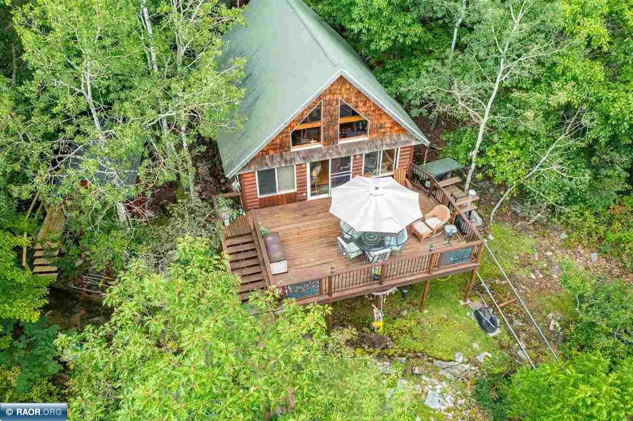 95608 Pine Island