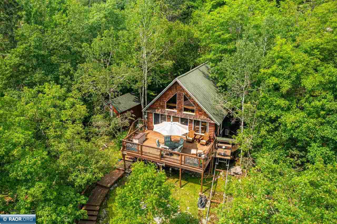 95608 Pine Island