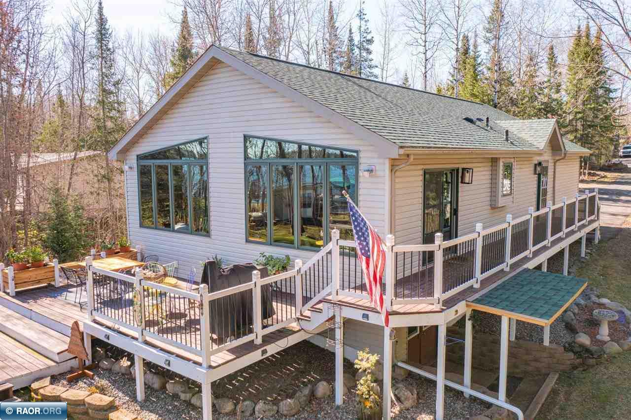 4452 Moccasin Point Rd