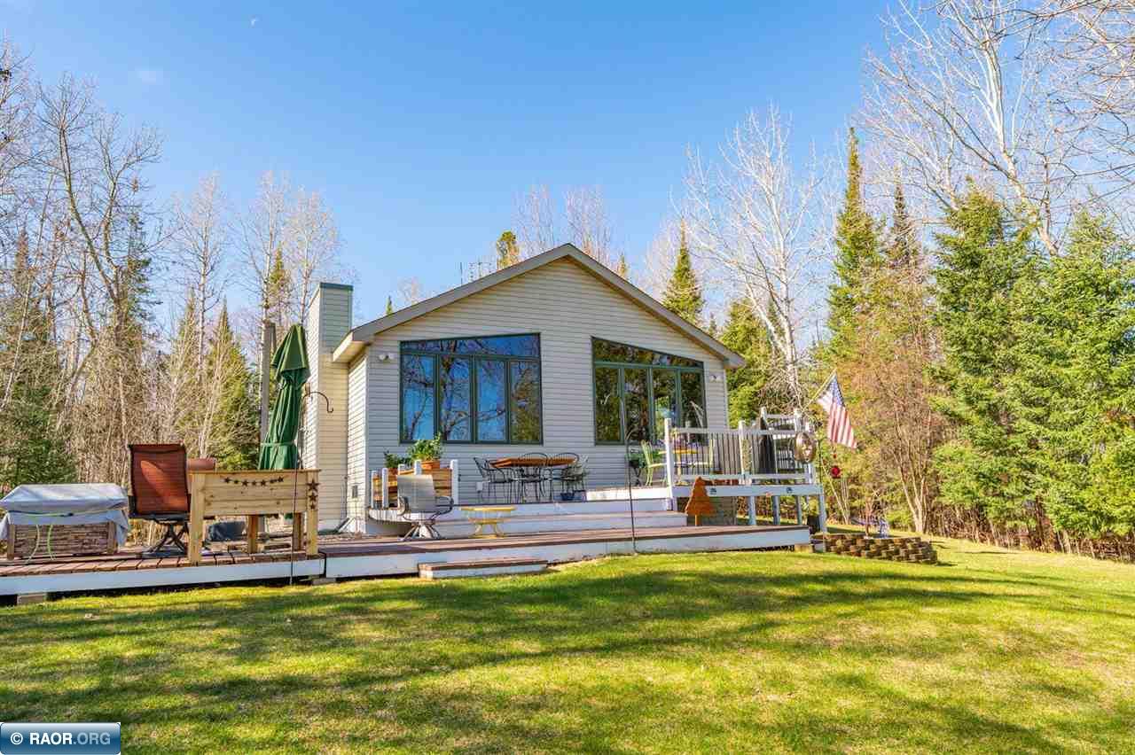 4452 Moccasin Point Rd