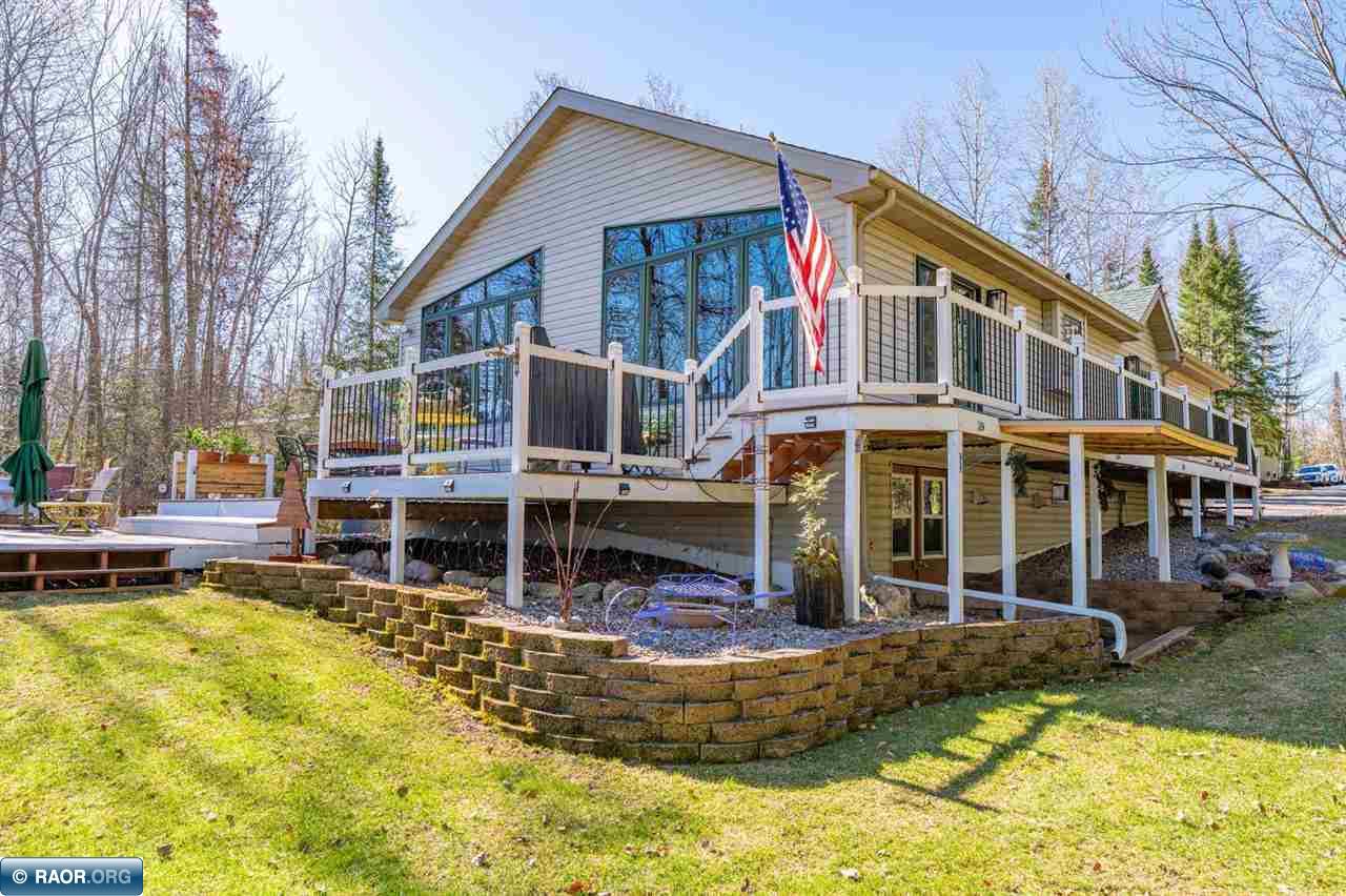 4452 Moccasin Point Rd