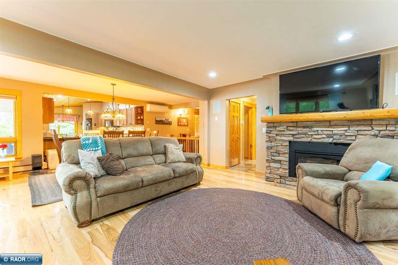 8947 Wakemup Village E