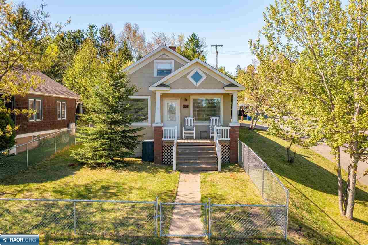 304 E James St