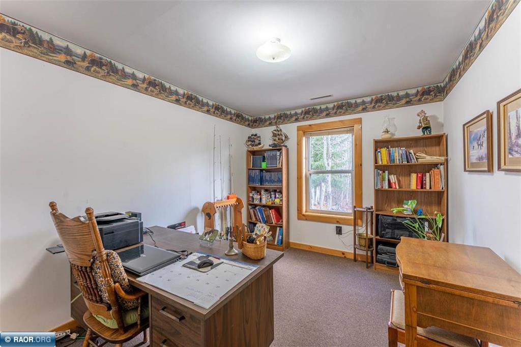 1317 N Highway 21