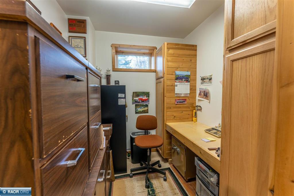 1317 N Highway 21