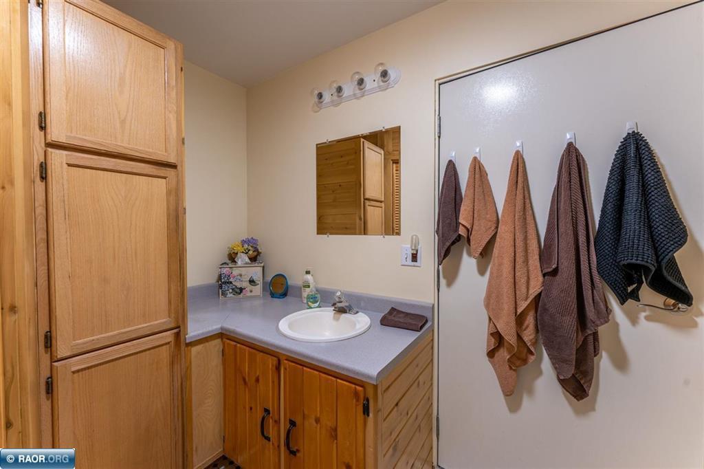 1317 N Highway 21