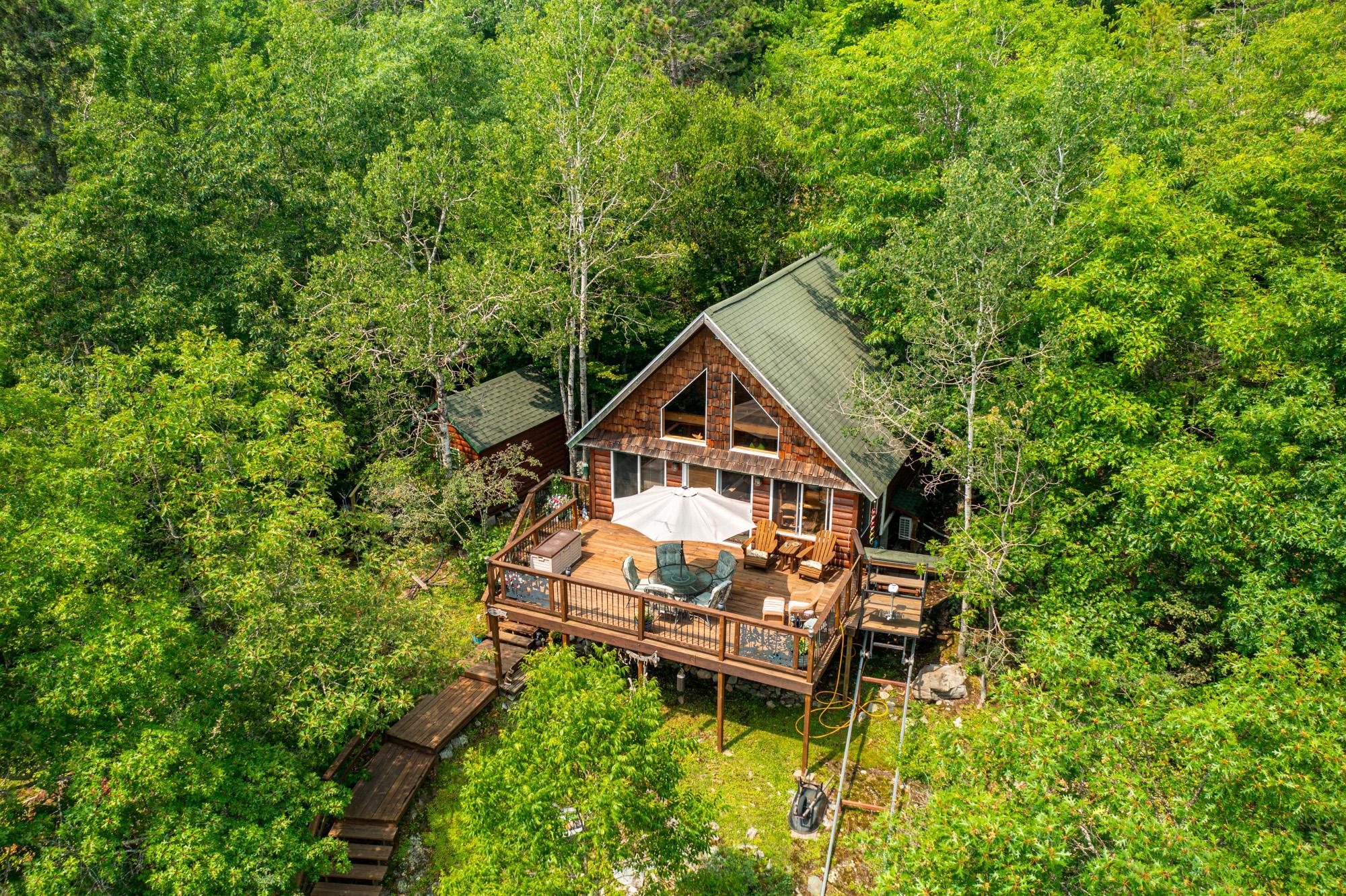 95608 Pine Island