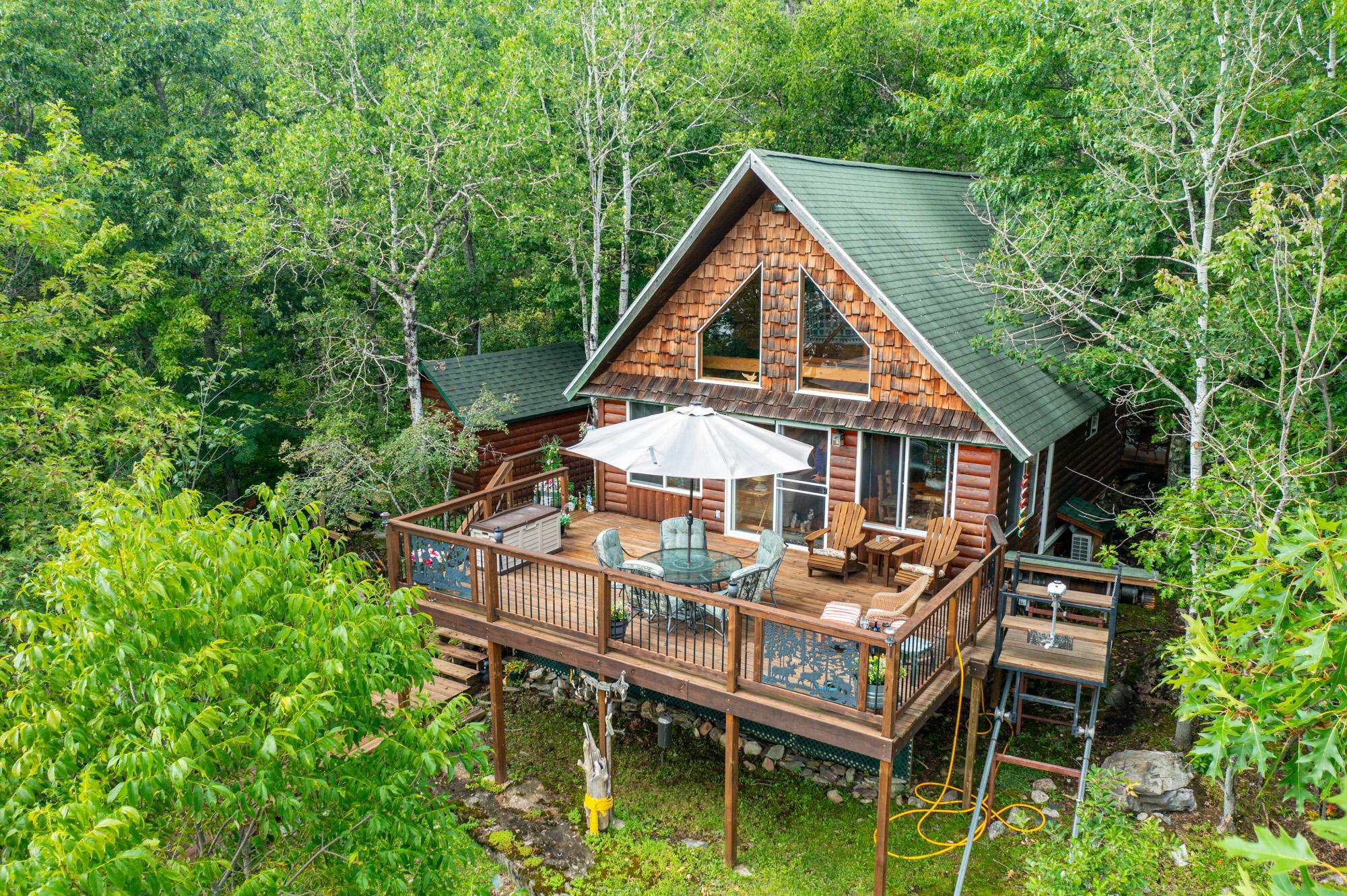95608 Pine Island