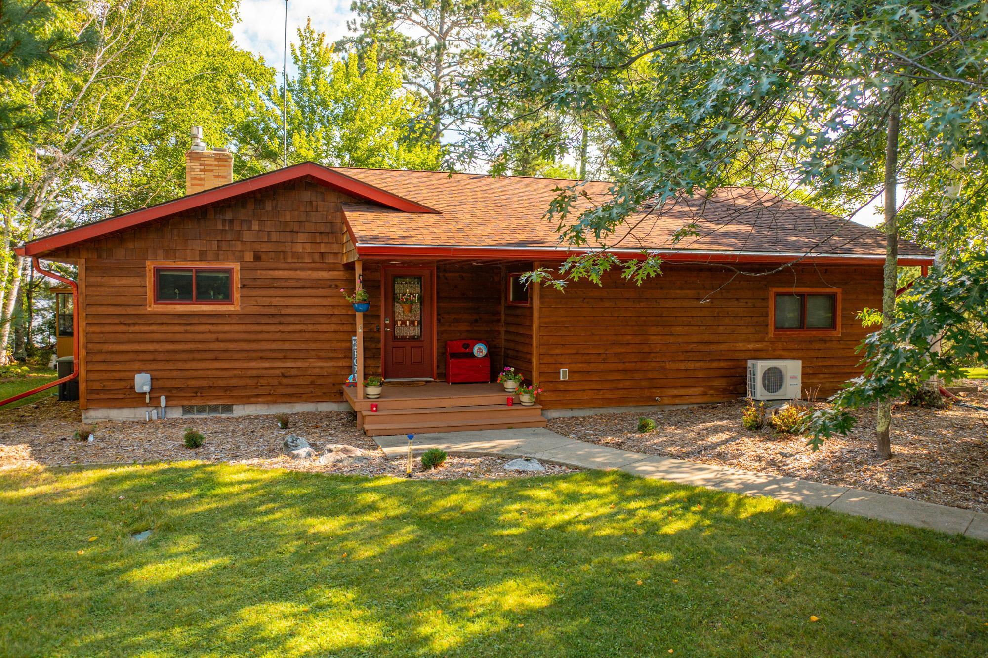 8947 E Wakemup Village Road