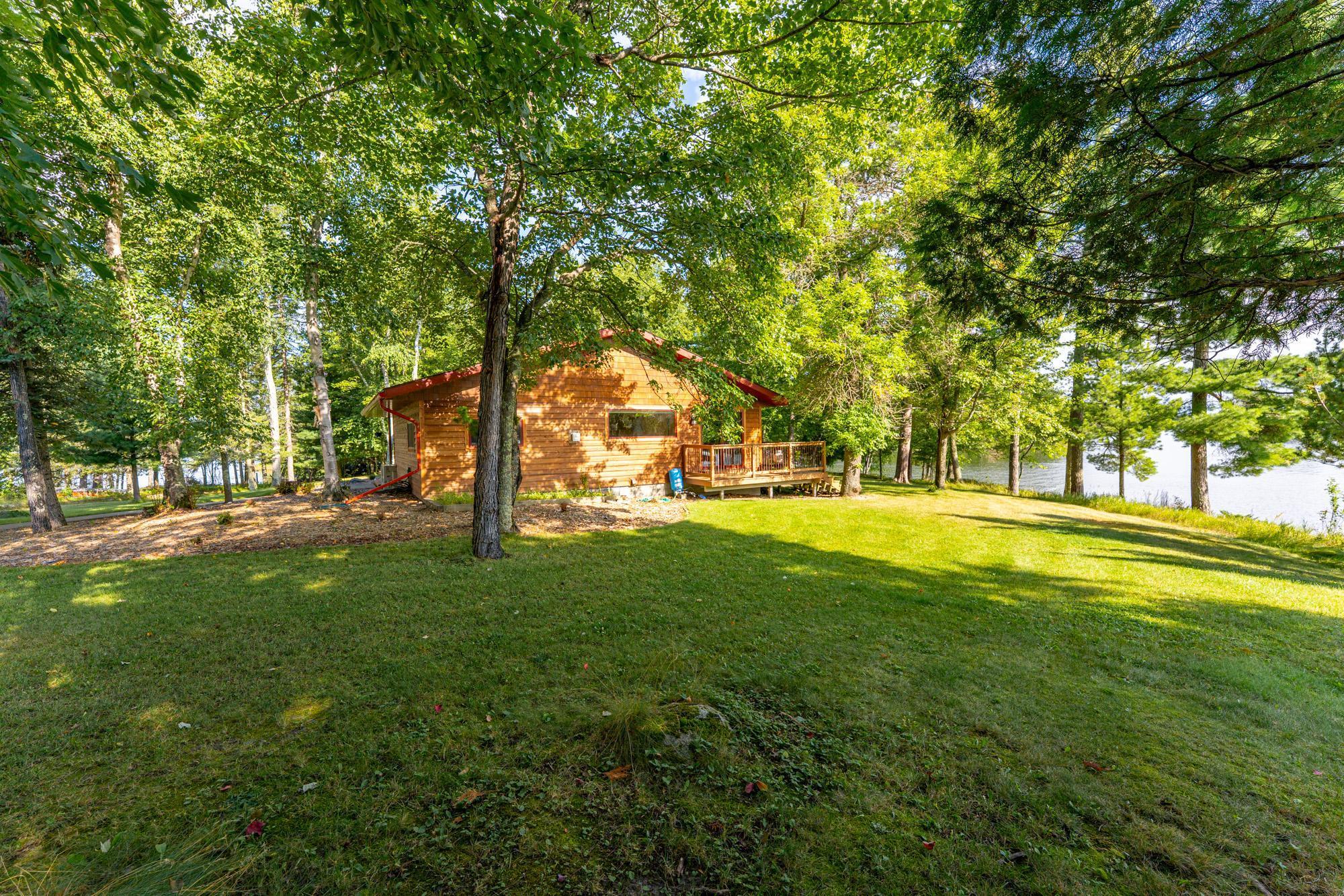 8947 E Wakemup Village Road