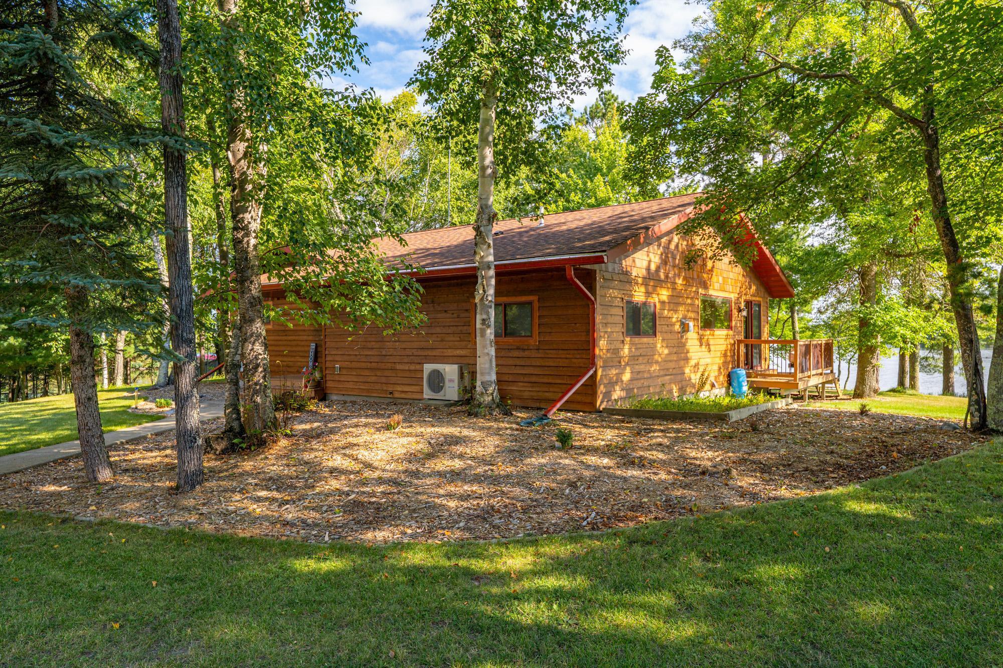 8947 E Wakemup Village Road