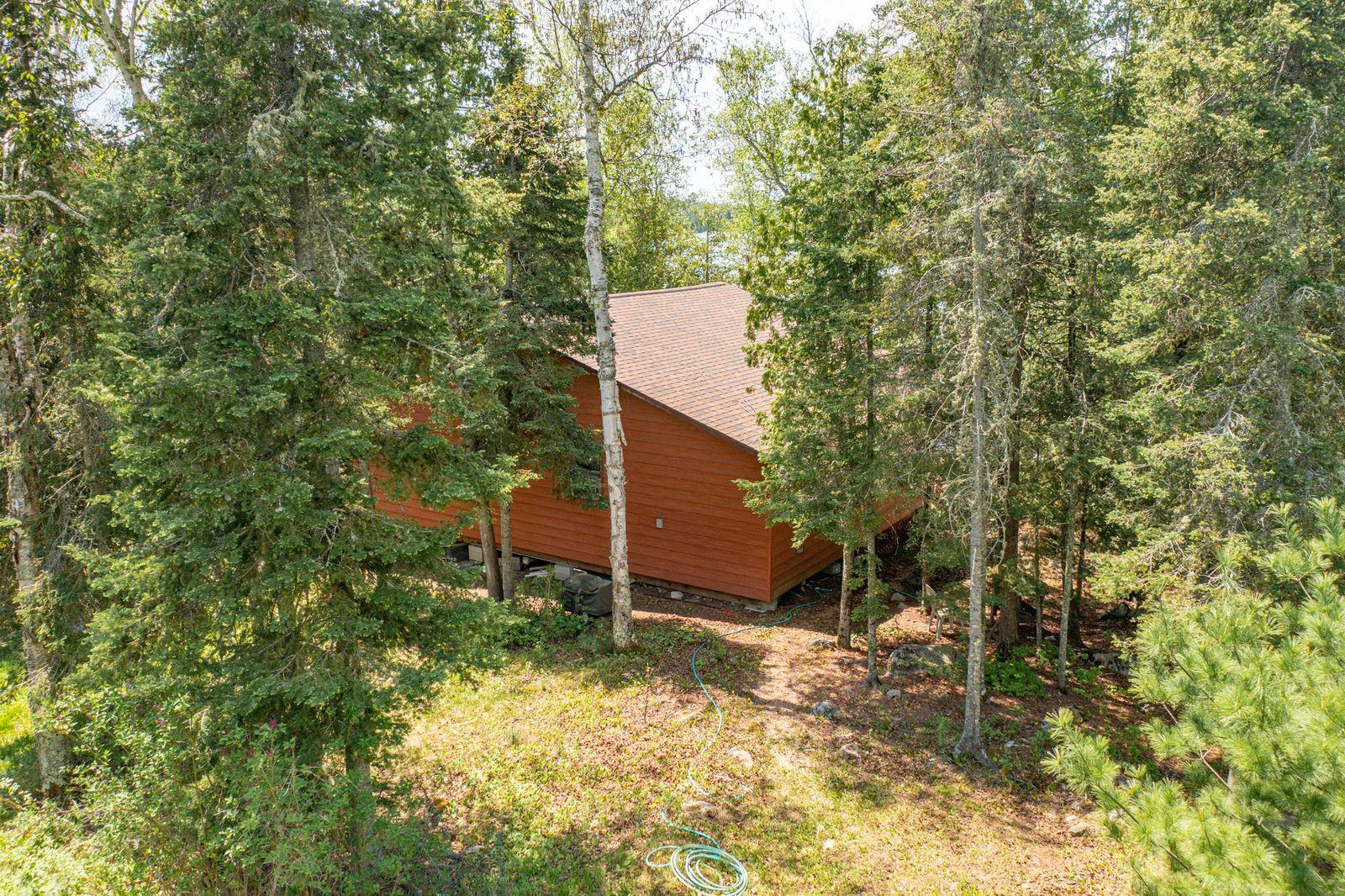 5399 Pine Island N