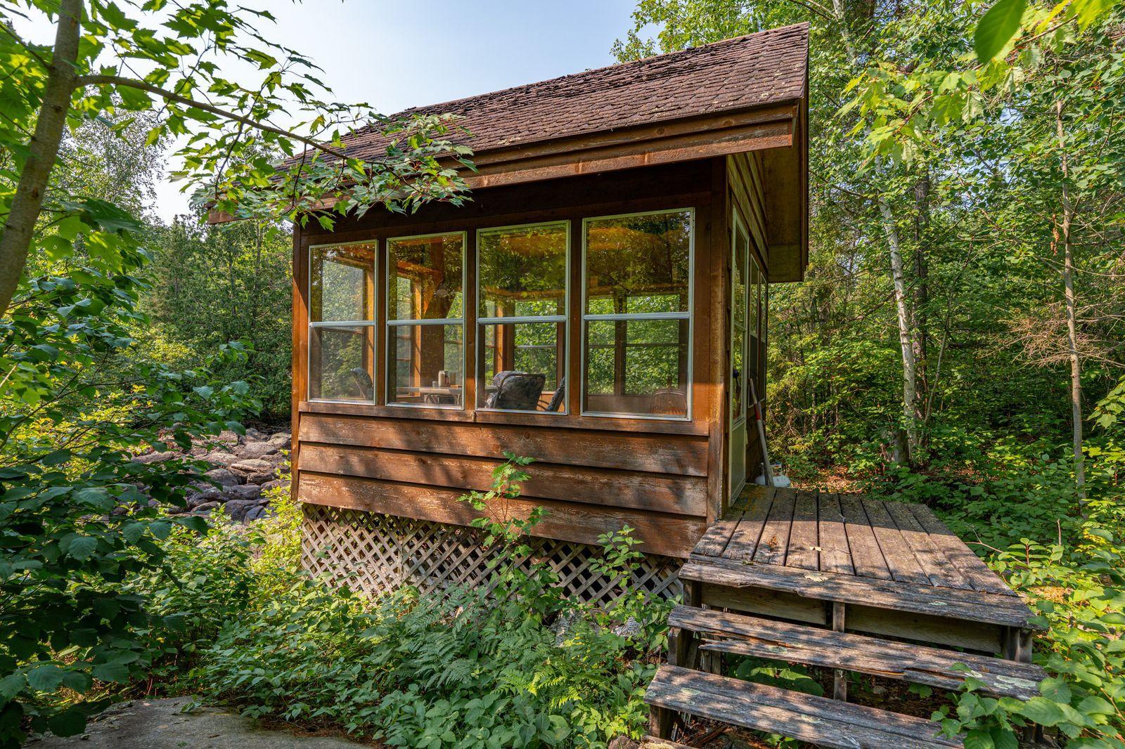 953 Kelly Trail