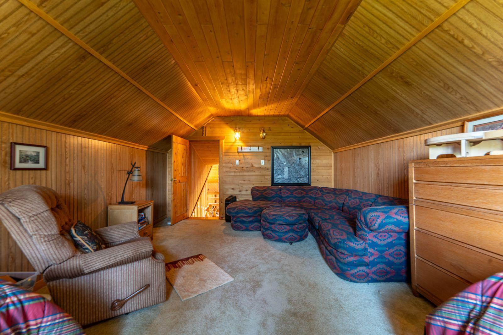 953 Kelly Trail
