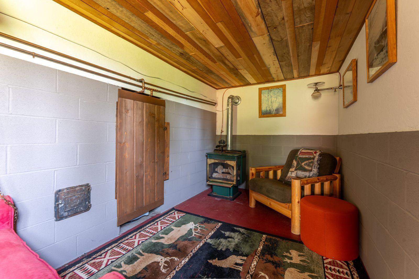 953 Kelly Trail