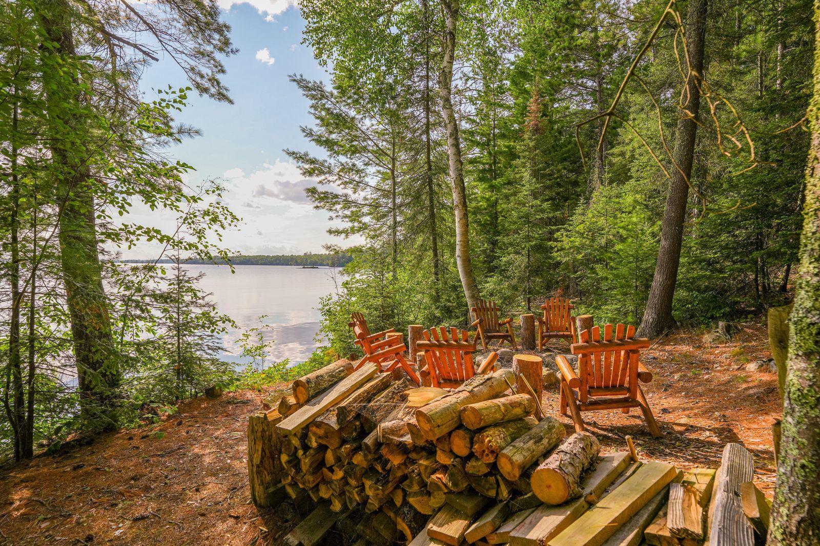 95822 Pine Island