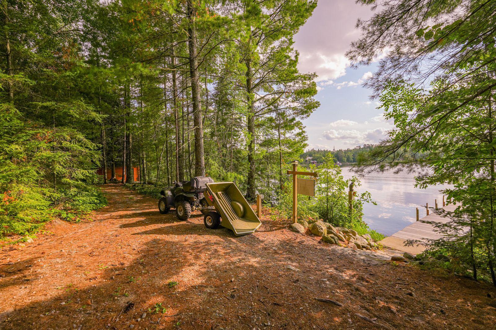95822 Pine Island